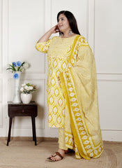 Plus Size Yellow Cotton Printed Kurta Pant Set with Dupatta-200077
