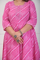 Plus Size Pink Leheriya Print Flared Long Kurta-686