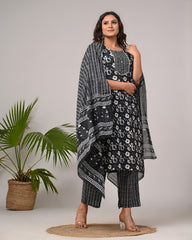 Plus Size Hand Work Black Cotton Printed Kurta Pant Set with Dupatta-800045