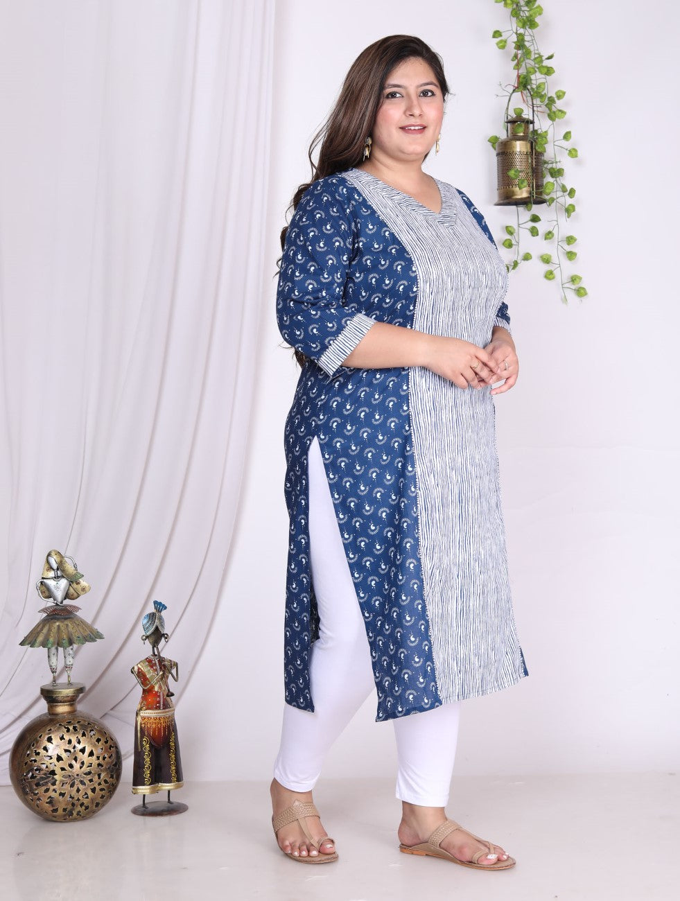 Plus Size Blue Cotton Floral Print Straight Kurta-100006