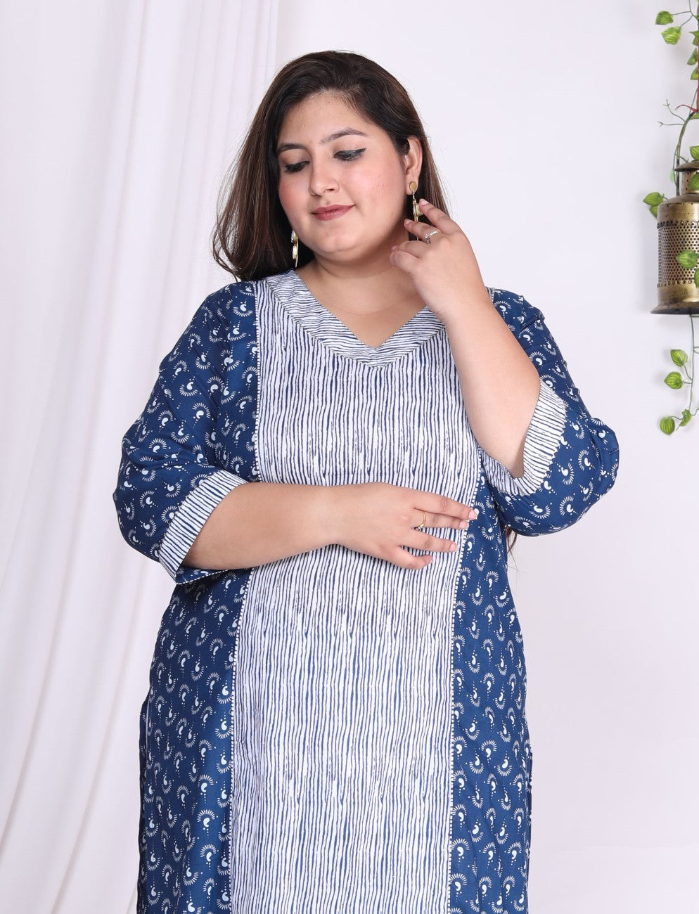 Plus Size Blue Cotton Floral Print Straight Kurta-100006