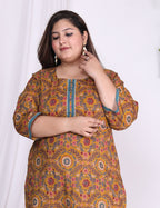 Plus Size Mustard Cotton  Print Straight Kurta-100008