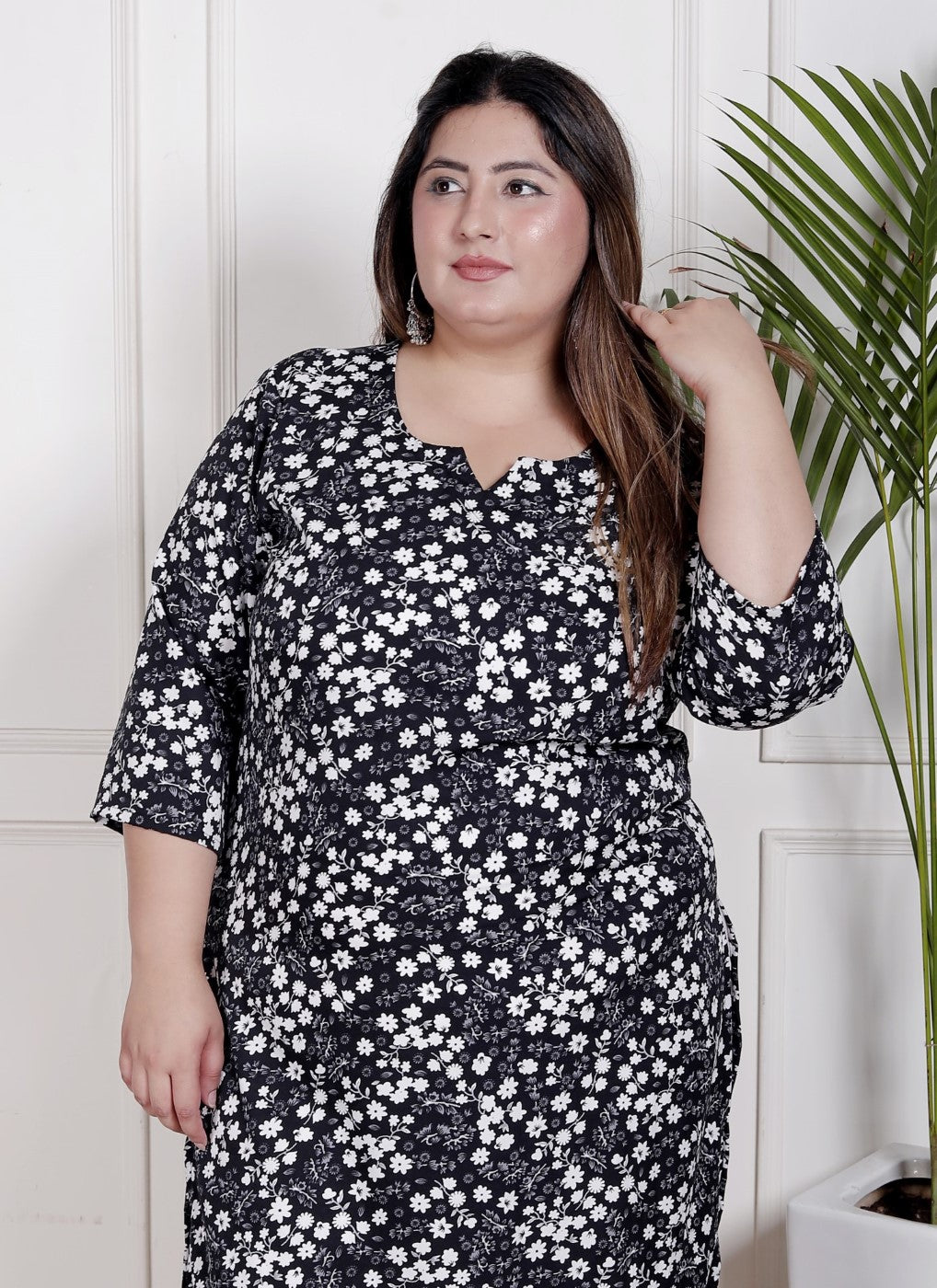 Plus Size Poly Crepe Floral Print  Straight Kurta Black-100062