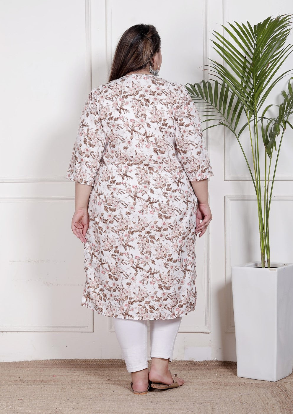 Plus Size Poly Crepe Floral Print  Straight Kurta White-100066