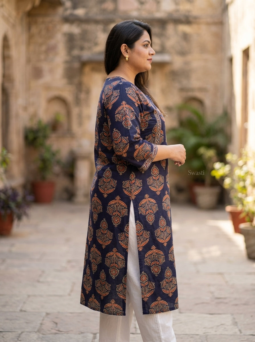 Plus Size Blue Cotton Floral Print Straight Kurta-100093