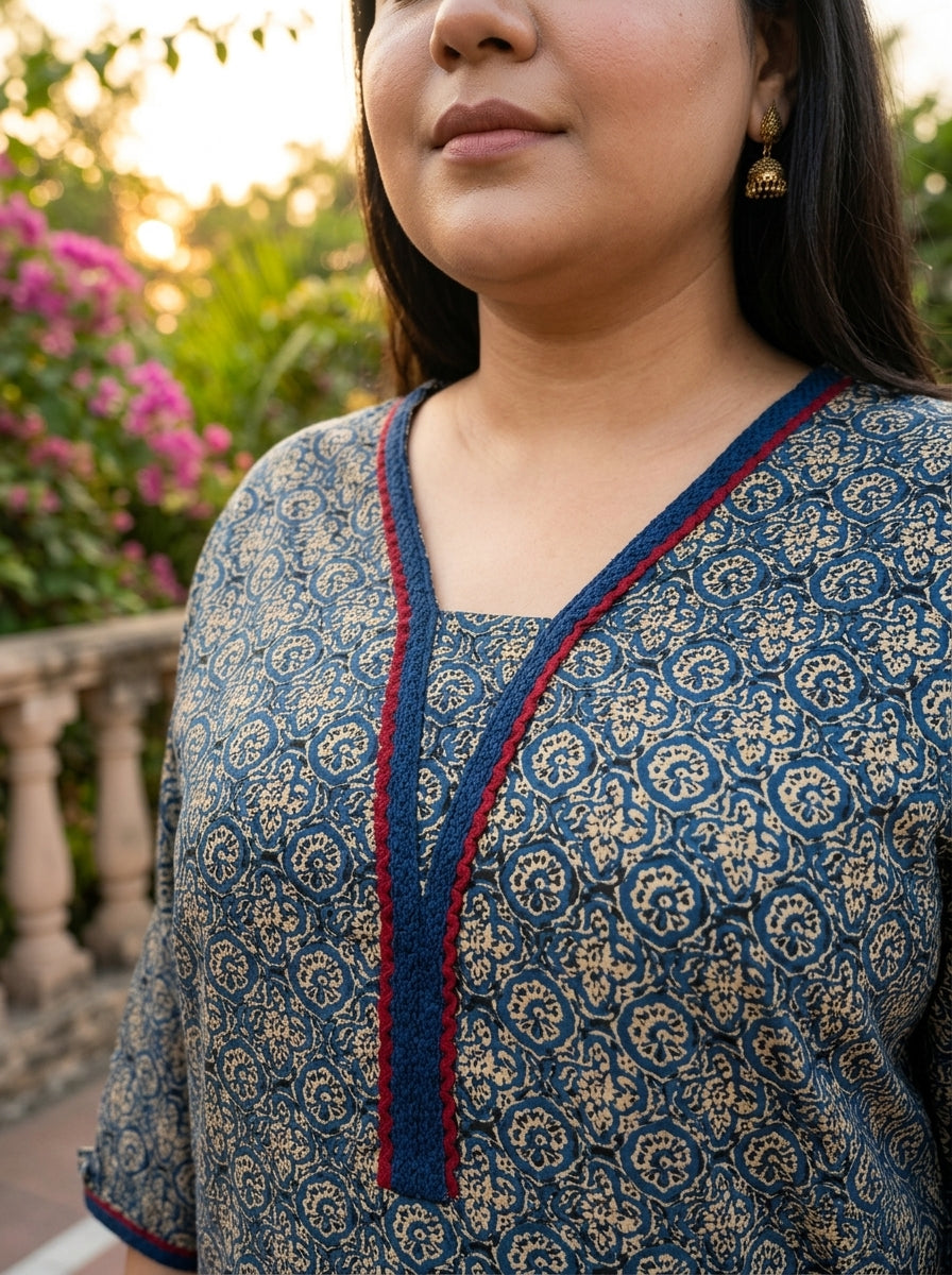 Plus Size Blue Cotton Floral Print Straight Kurta-100127