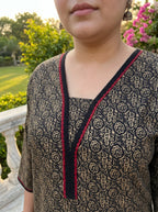 Plus Size Black Cotton Floral Print Straight Kurta-100128