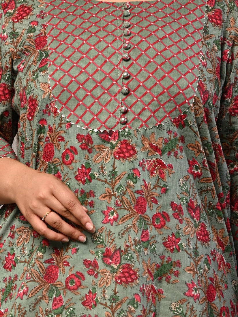 Plus Size Green Cotton Floral Print Straight Kurta-426 Secondary image