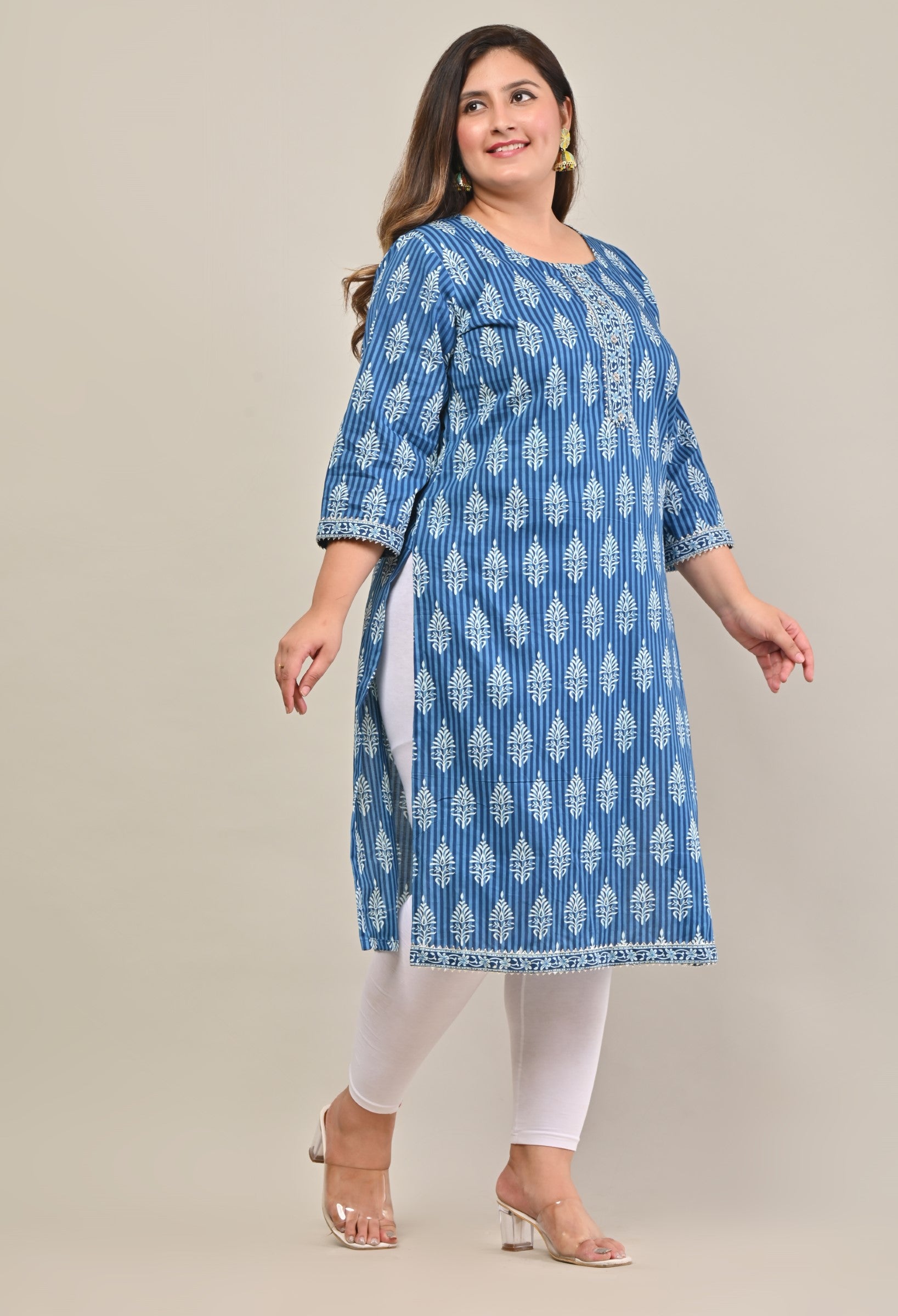 Plus Size Blue Cotton Floral Print Straight Kurta-570
