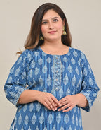 Plus Size Blue Cotton Floral Print Straight Kurta-570