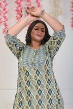 Plus Size Green Cotton Floral Print Straight Kurta-706
