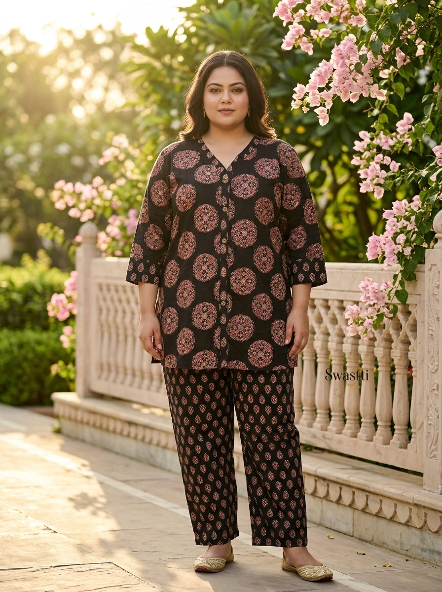 Plus Size Black Cotton Floral Print Co-ord Set-120068