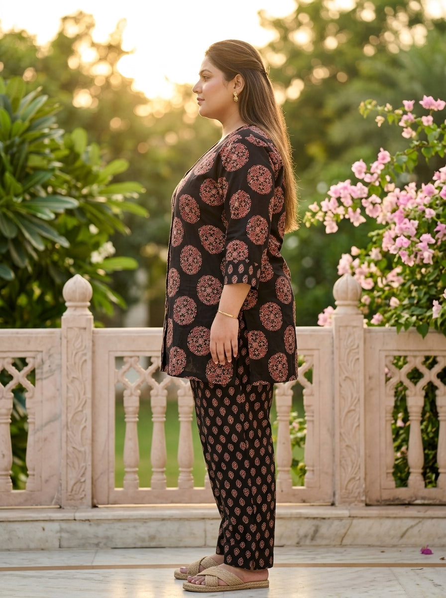 Plus Size Black Cotton Floral Print Co-ord Set-120068