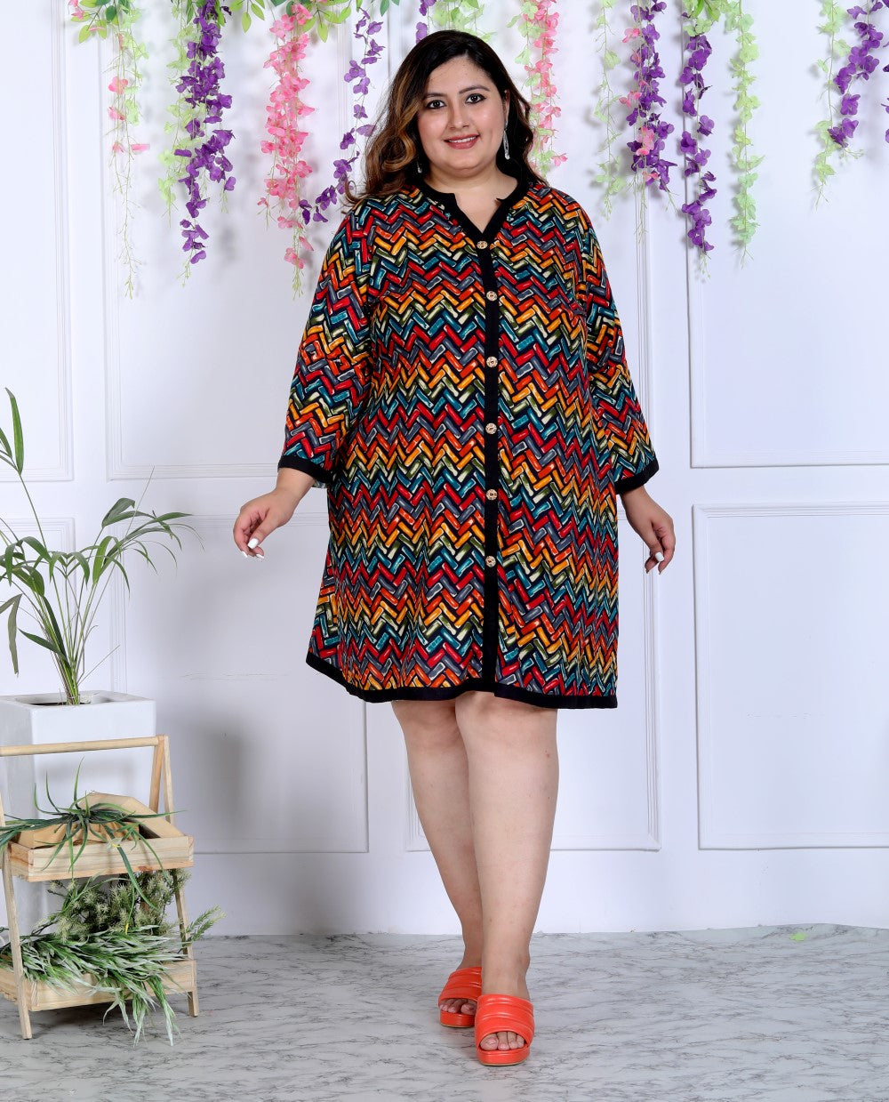 Plus Size Zig Zag Print Cotton Blend Black Tunic Dress-1300008