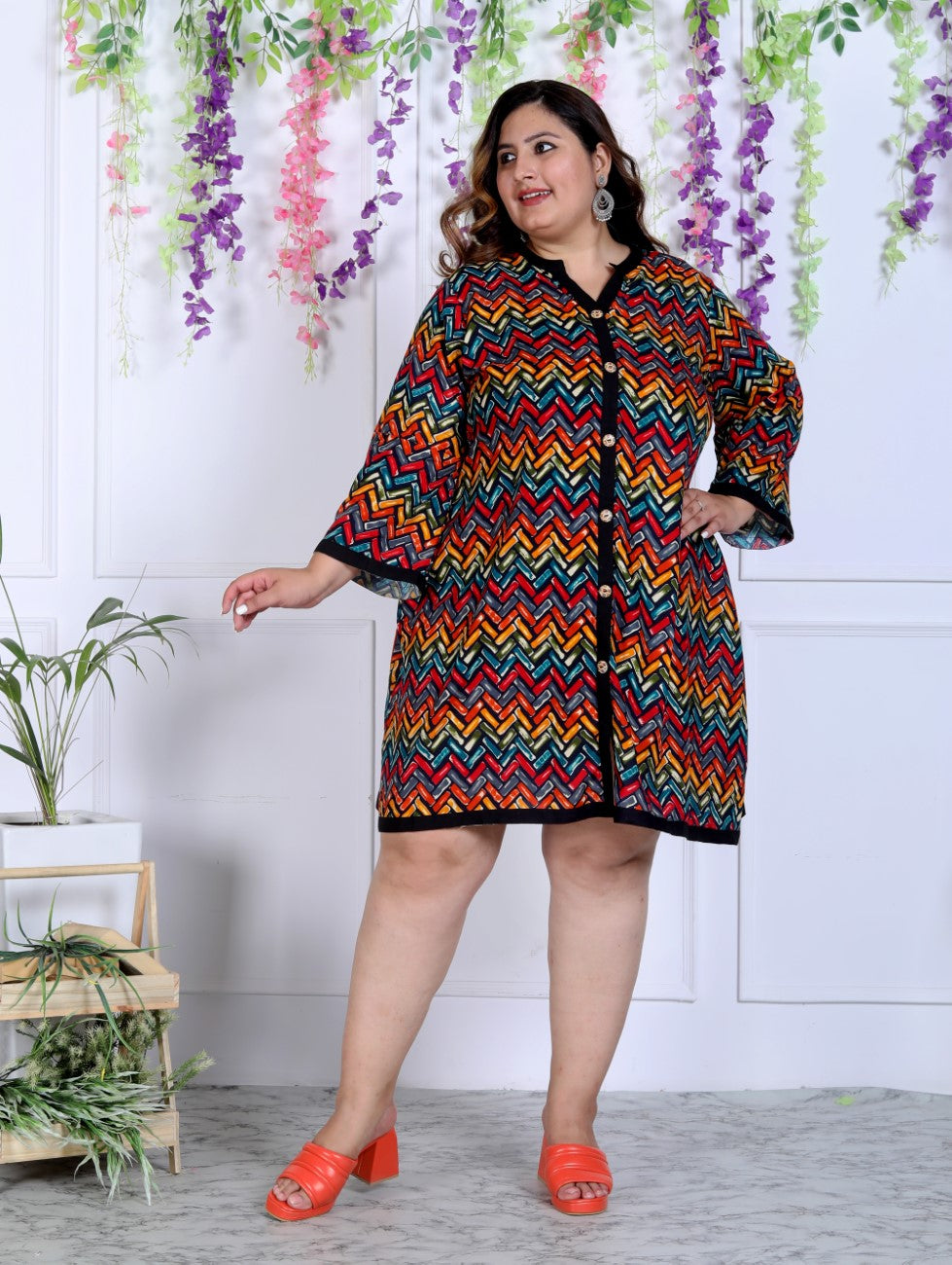 Plus Size Zig Zag Print Cotton Blend Black Tunic Dress-1300008