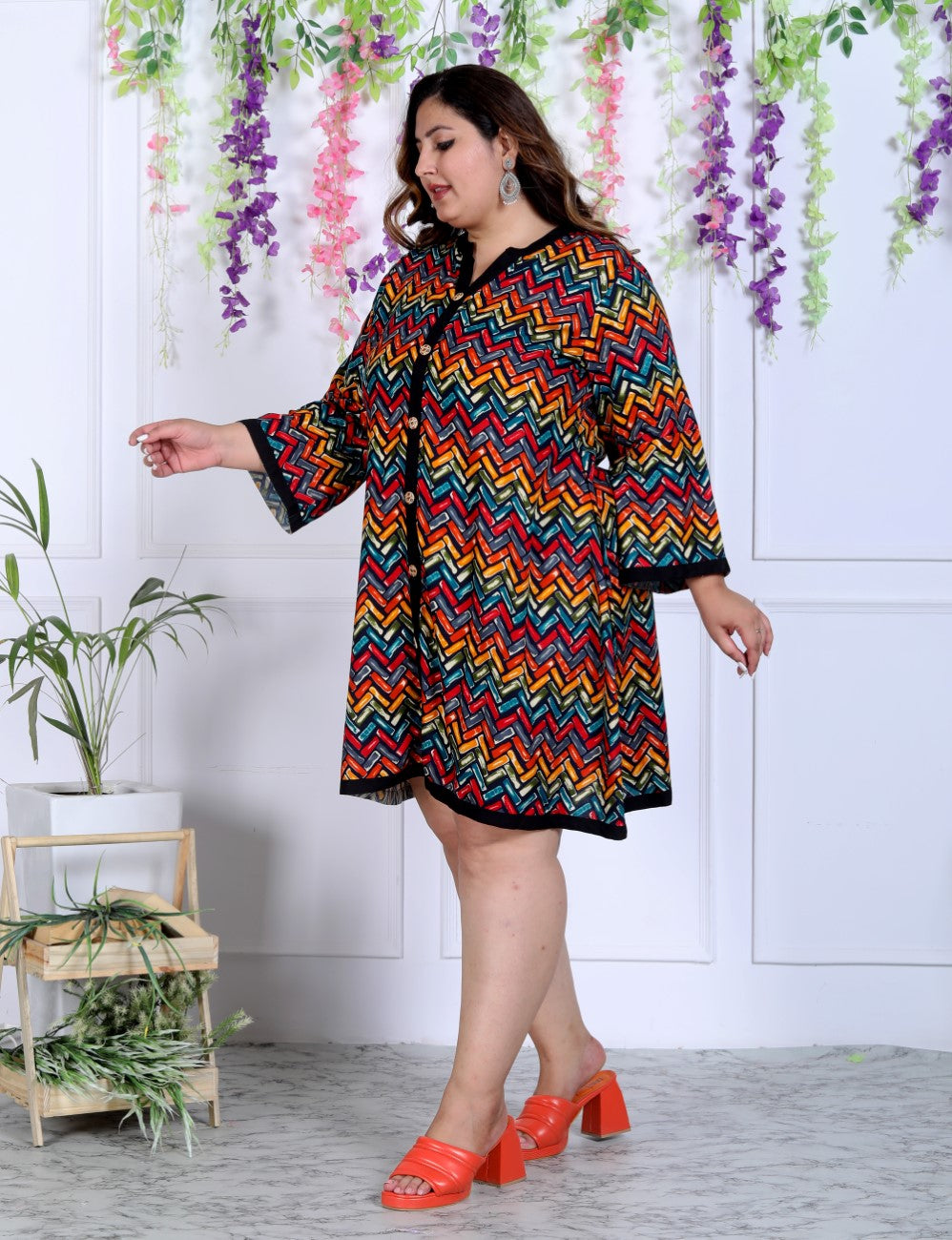 Plus Size Zig Zag Print Cotton Blend Black Tunic Dress-1300008