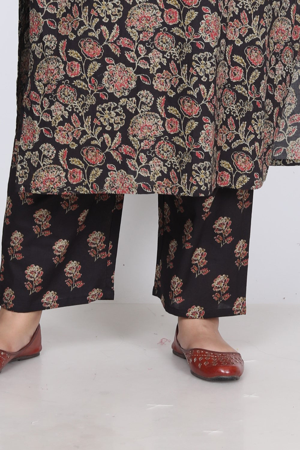 Plus Size Black Cotton Printed Kurta Pant Set with Dupatta-200002