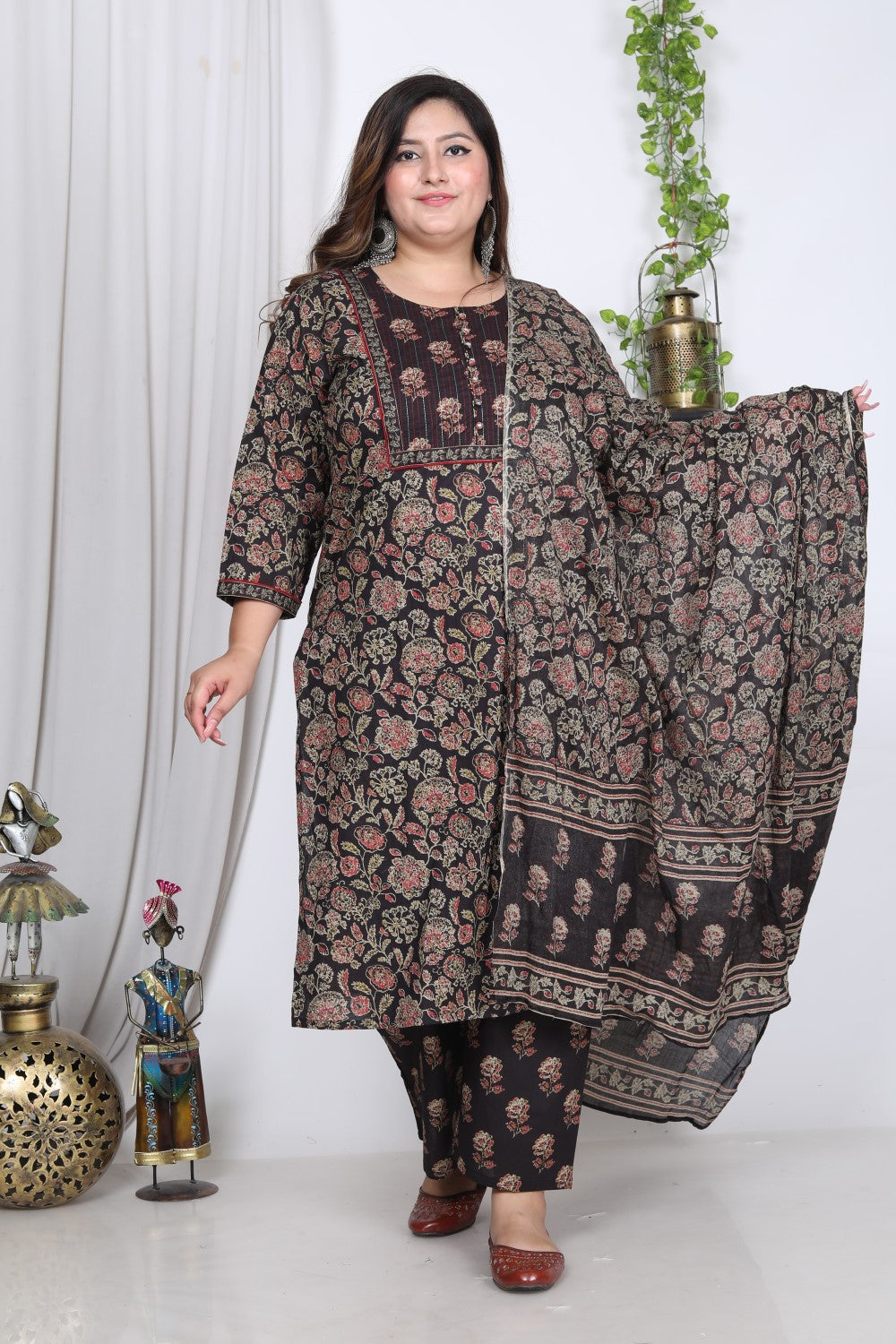 Plus Size Black Cotton Printed Kurta Pant Set with Dupatta-200002 Main image