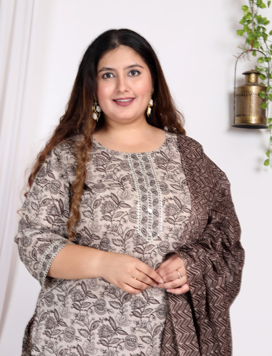 Plus Size Grey Cotton Printed Kurta Pant Set with Dupatta-200007