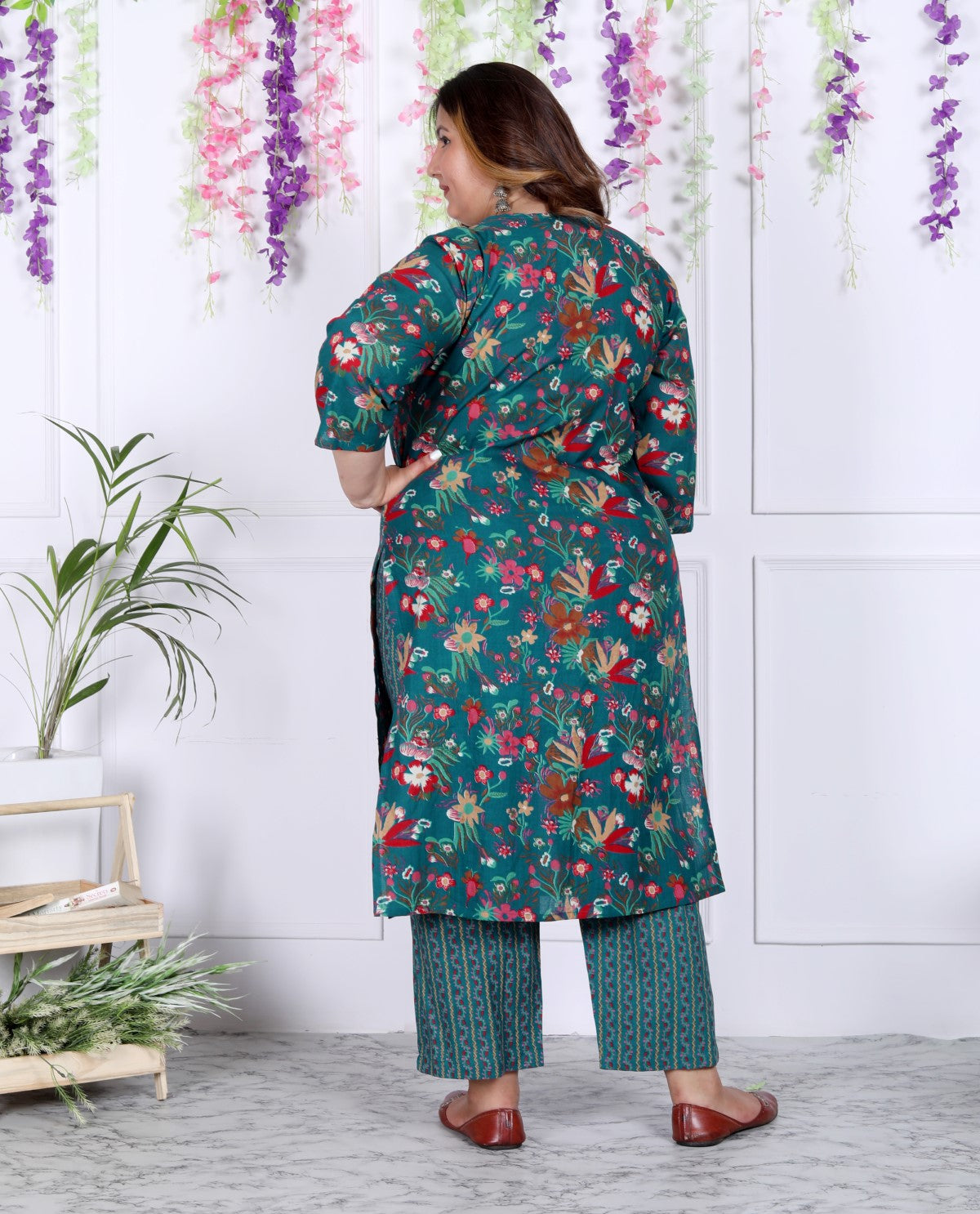 Plus Size Rama Green Cotton Printed Kurta Pant Set with Dupatta-200036 Secondary image