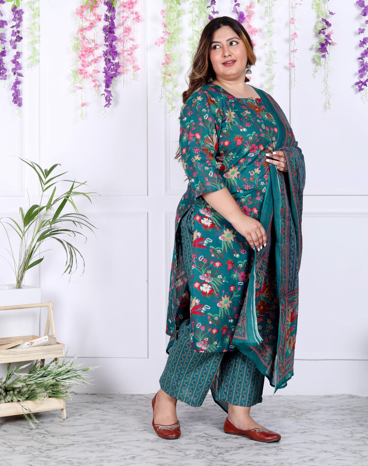 Plus Size Rama Green Cotton Printed Kurta Pant Set with Dupatta-200036