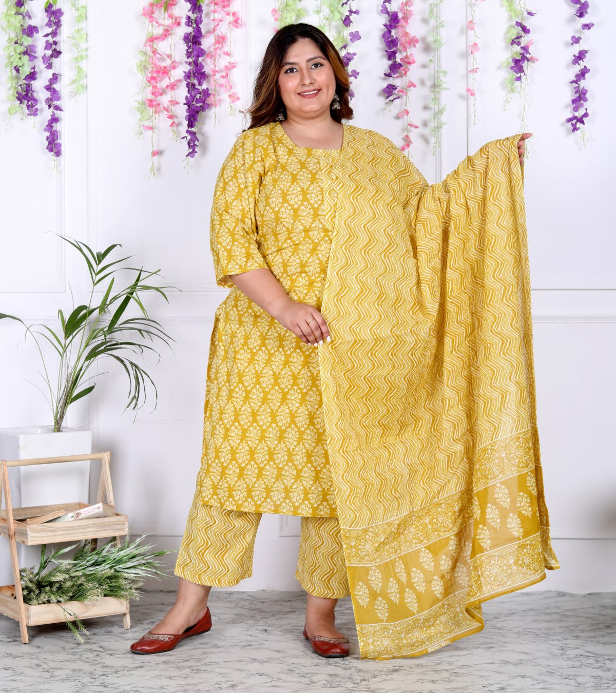 Plus Size Yellow Cotton Printed Kurta Pant Set with Dupatta-200038