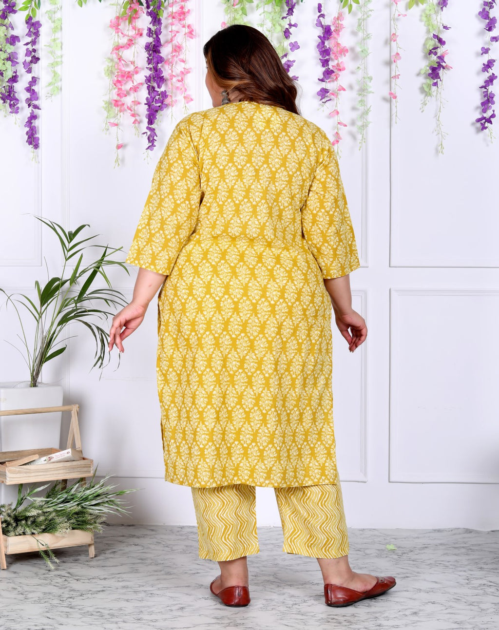 Plus Size Yellow Cotton Printed Kurta Pant Set with Dupatta-200038