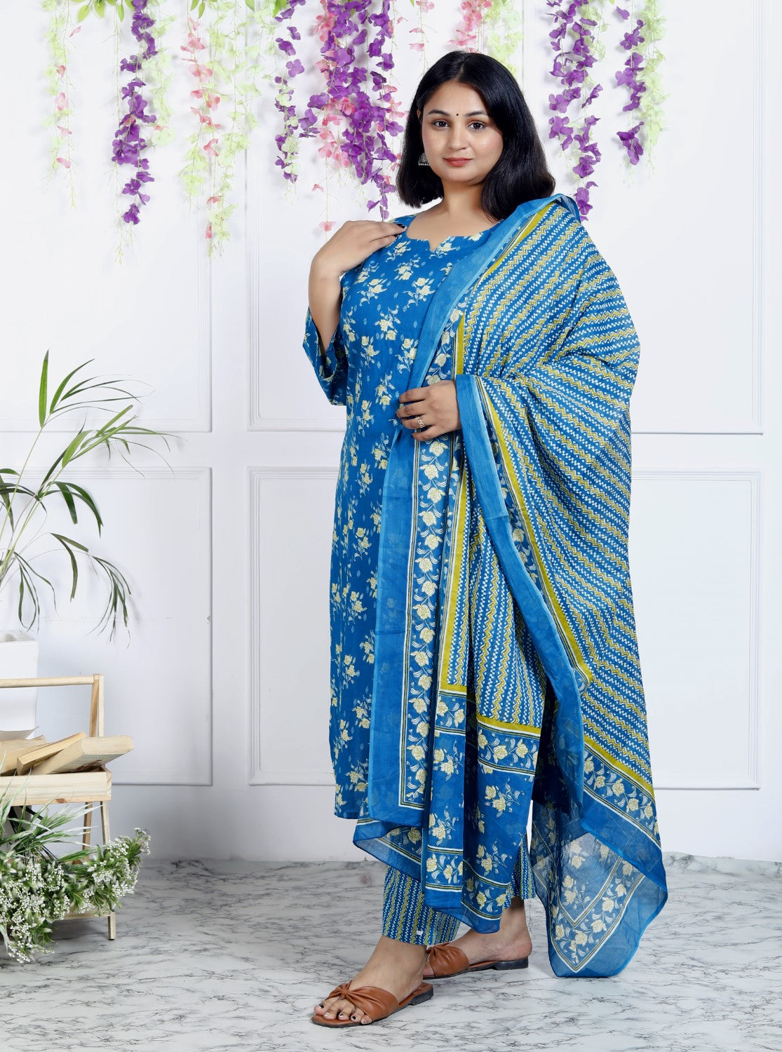 Plus Size  Blue Cotton Printed Kurta Pant Set with Dupatta-200039