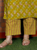Plus Size Yellow Cotton Printed Kurta Pant Set with Dupatta-200041