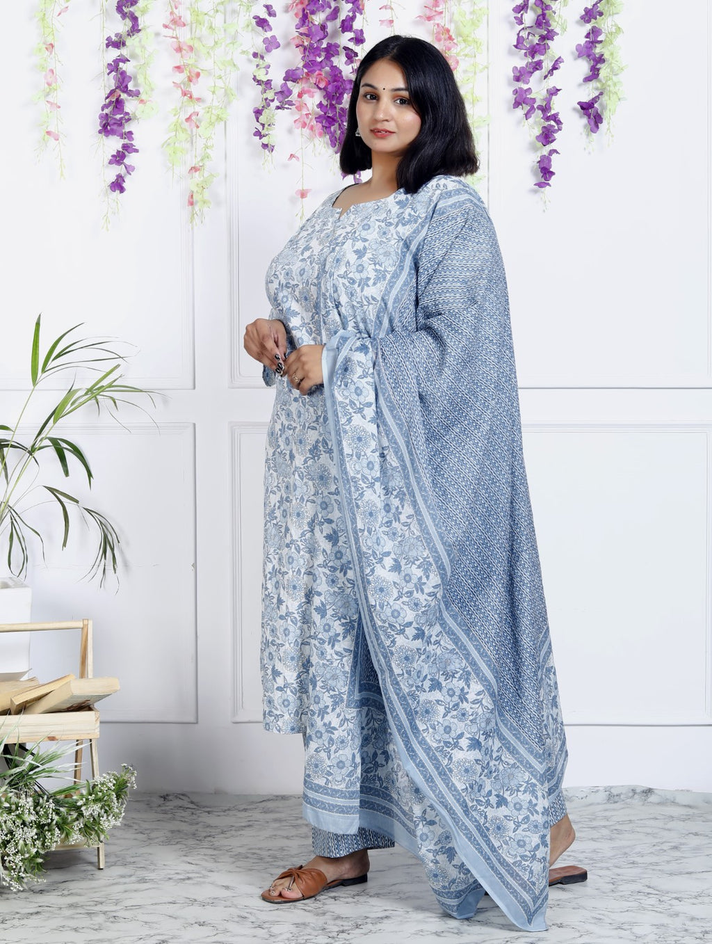 Plus Size Grey Cotton Printed Kurta Pant Set with Dupatta-200044