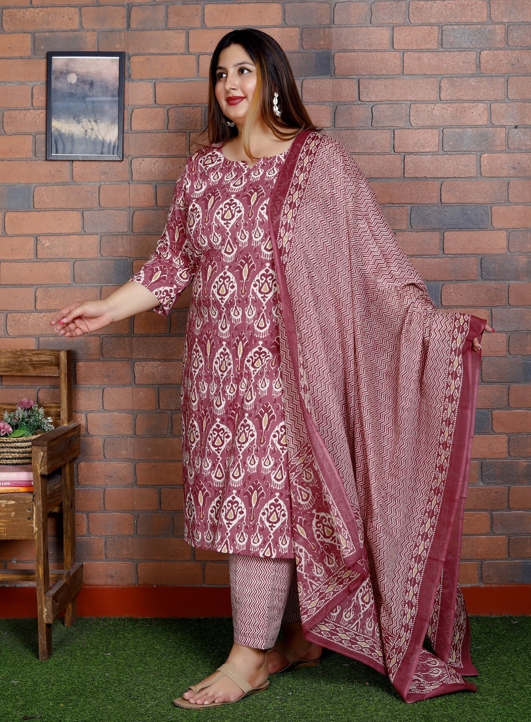Plus Size Purple Cotton Printed Kurta Pant Set with Dupatta-200045