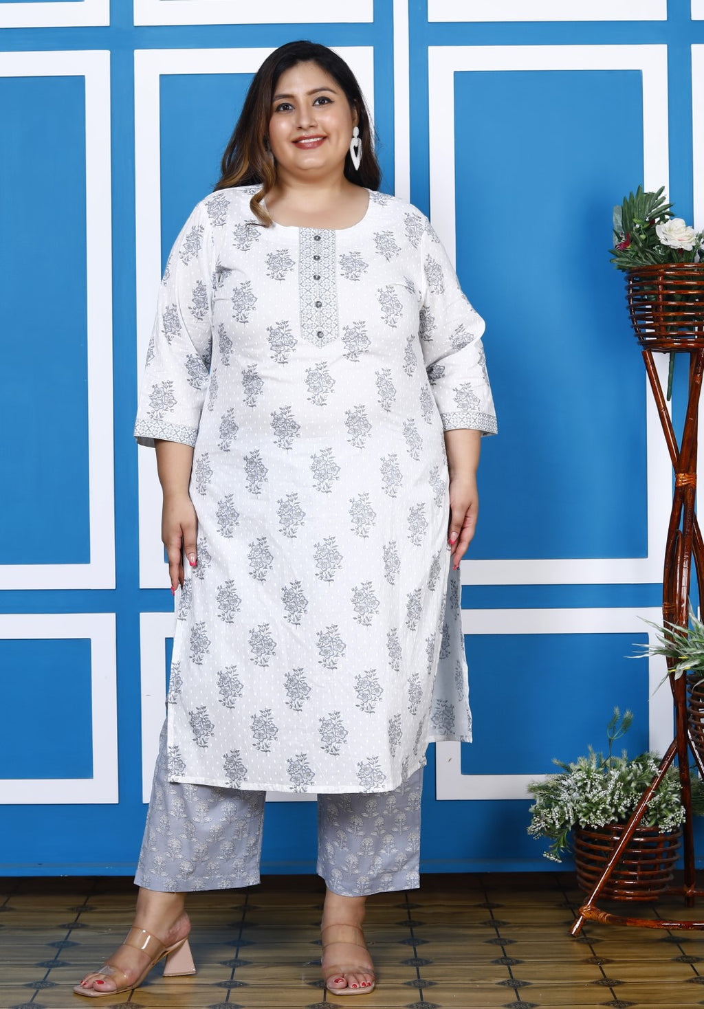 Plus Size Grey Cotton Printed Kurta Pant Set with Dupatta-200046