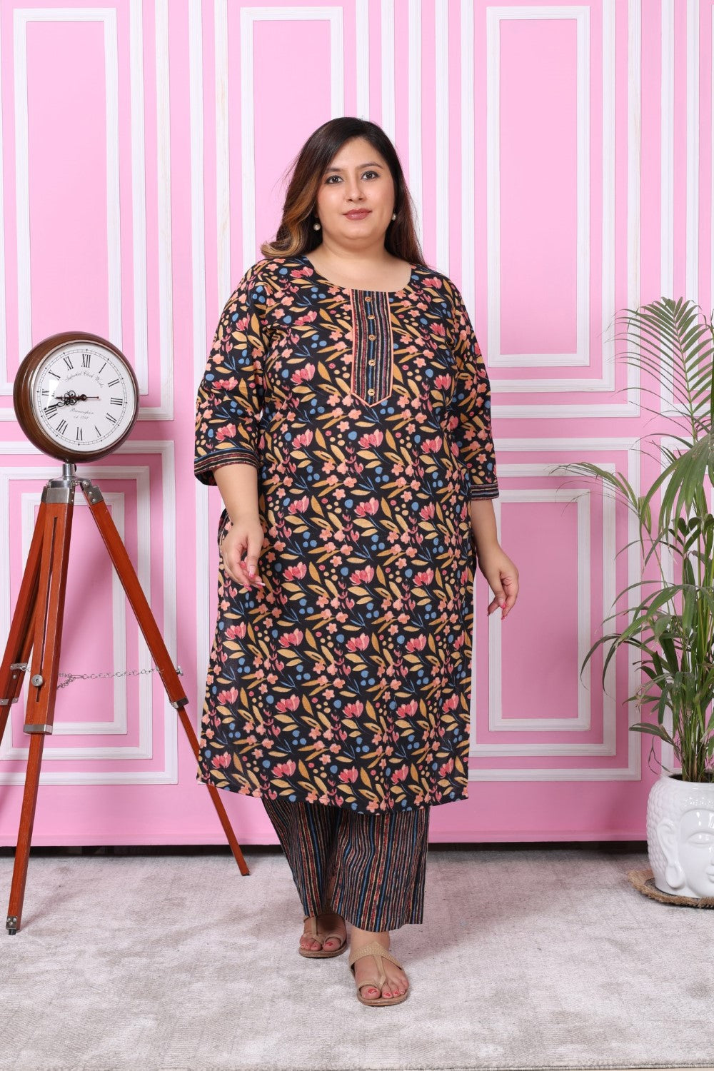 Plus Size Black Cotton Printed Kurta Pant Set with Dupatta-200049