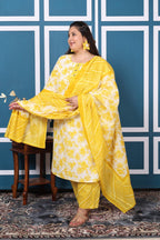 Plus Size Yellow Cotton Printed Kurta Pant Set with Dupatta-200050
