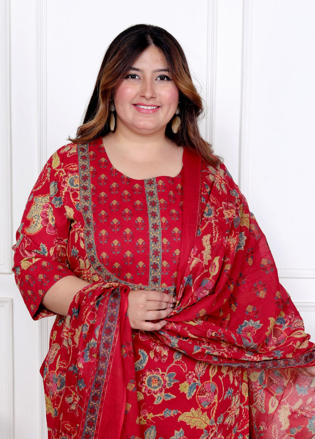 Plus Size Red Cotton Printed Kurta Pant Set with Dupatta-200055