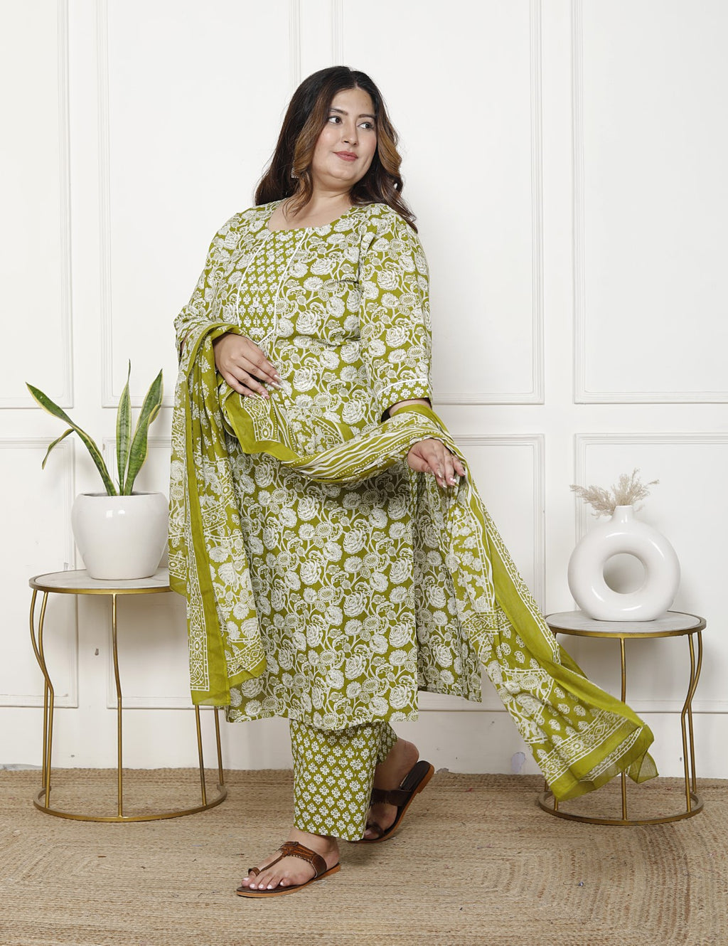 Plus Size Green Cotton Printed Kurta Pant Set with Dupatta-200060