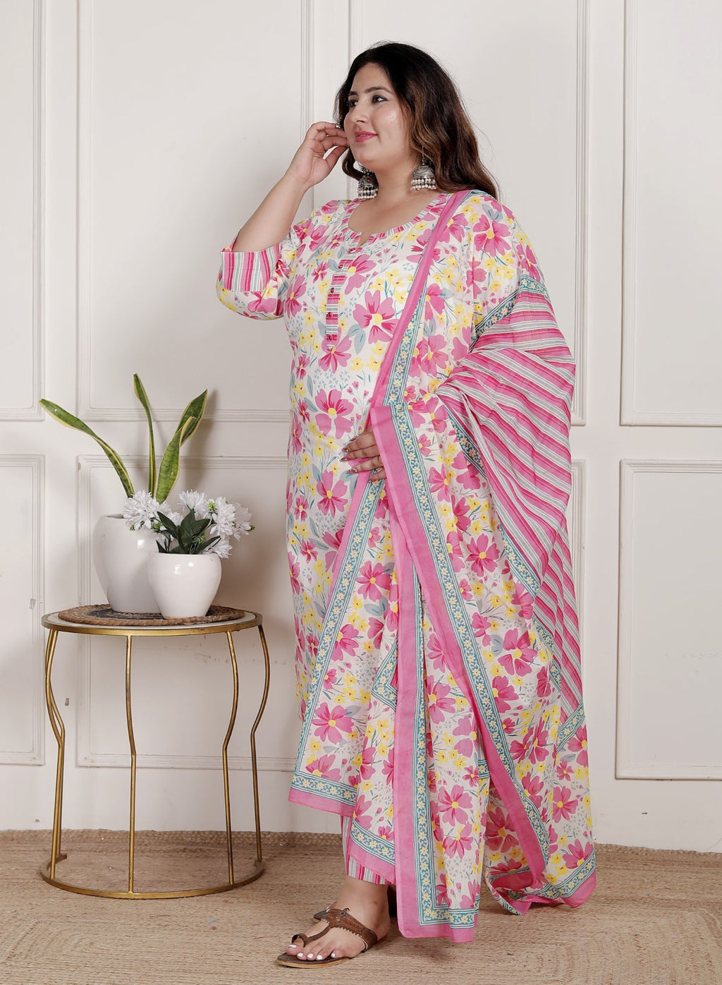 Plus Size Off White Cotton Printed Kurta Pant Set with Dupatta-200082