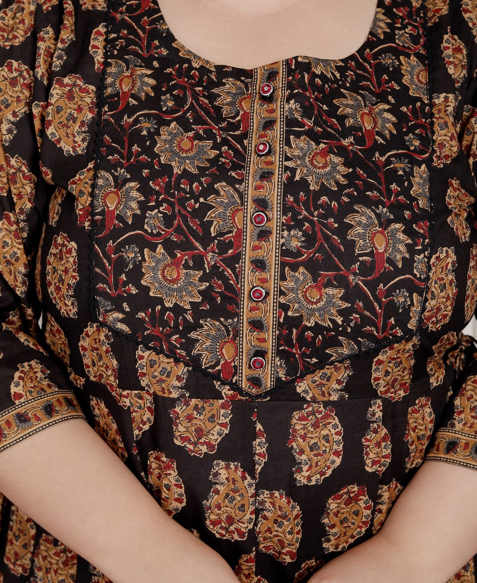Plus Size Black Anarkali Cotton Printed Flared Kurta Pant Set with Dupatta-2100004