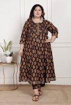 Plus Size Black Anarkali Cotton Printed Flared Kurta Pant Set with Dupatta-2100004