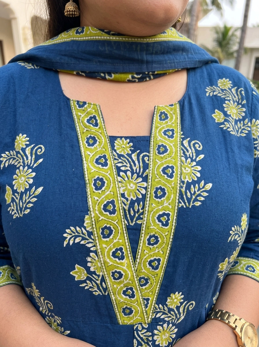 Plus Size Blue Anarkali Cotton Printed Flared Kurta Pant Set with Dupatta-210027