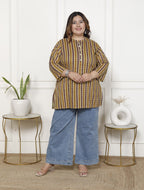 Plus Size Green Cotton  Floral Print Short Kurta-300018