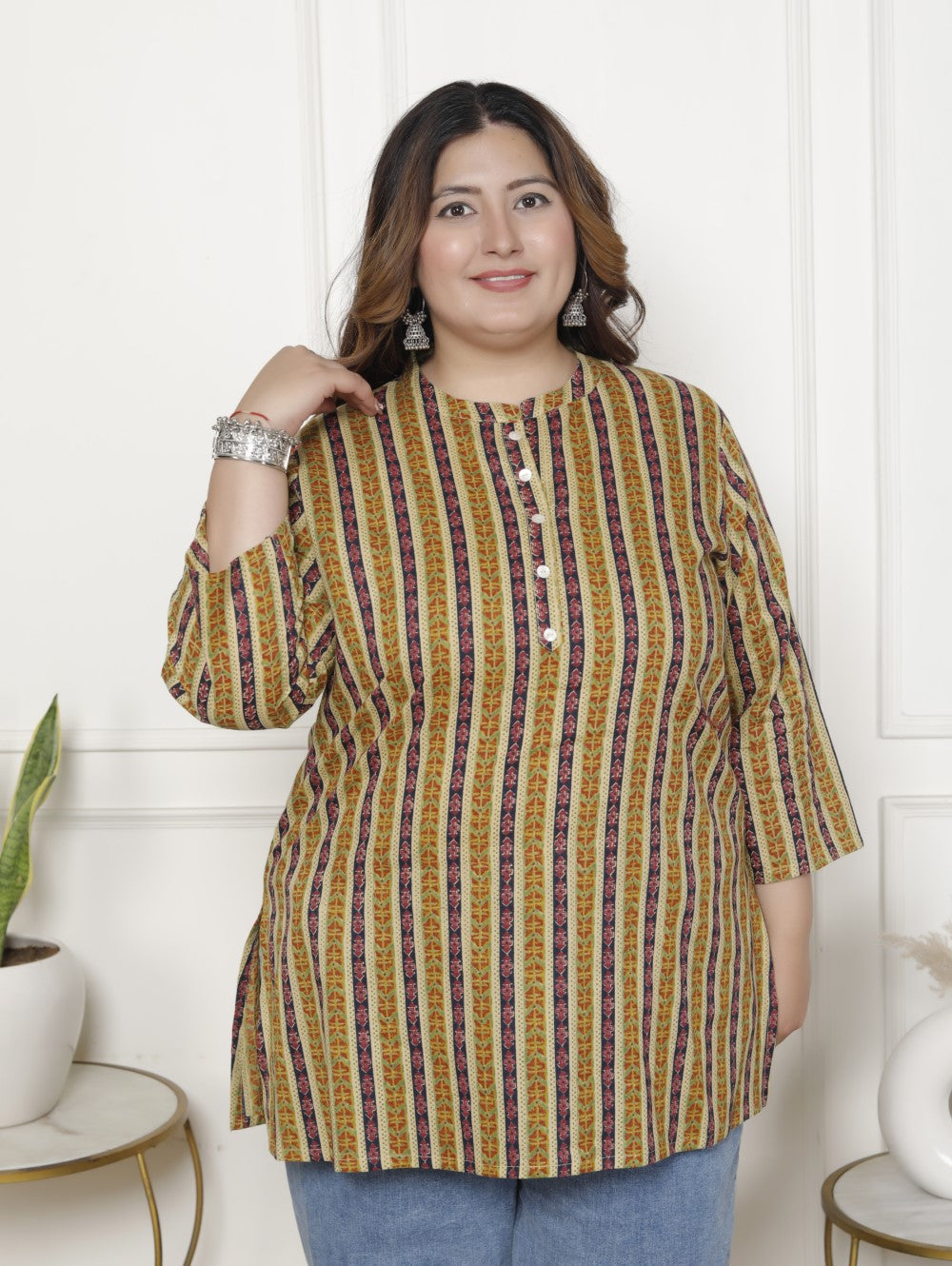 Plus Size Green Cotton  Floral Print Short Kurta-300018