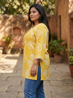 Plus Size Yellow Cotton Floral Print Short Kurta-300028