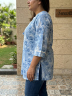 Plus Size Blue Cotton Floral Print Short Kurta-300030