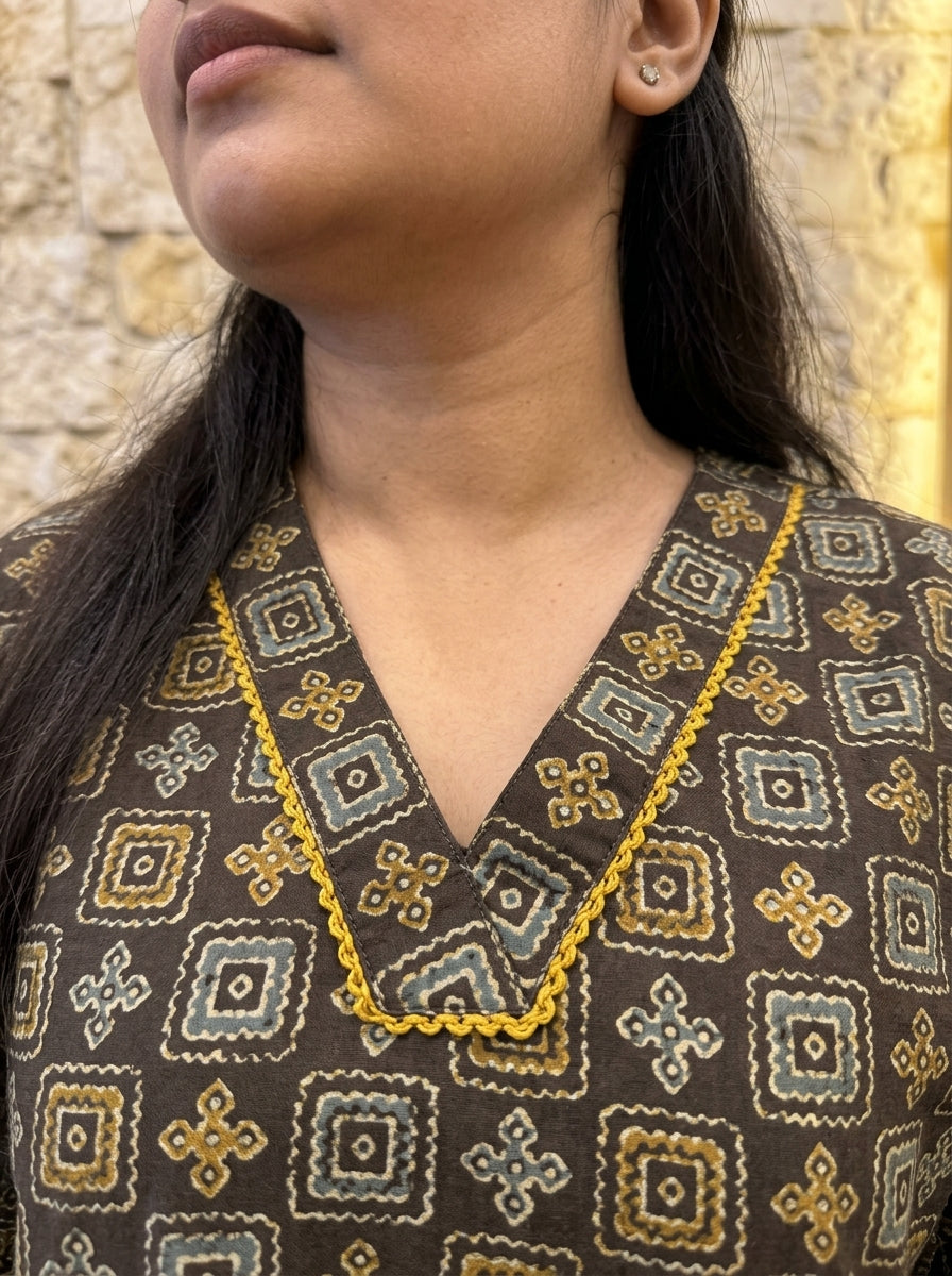 Plus Size Brown Cotton Geometric Block Print Short Kurta-300032