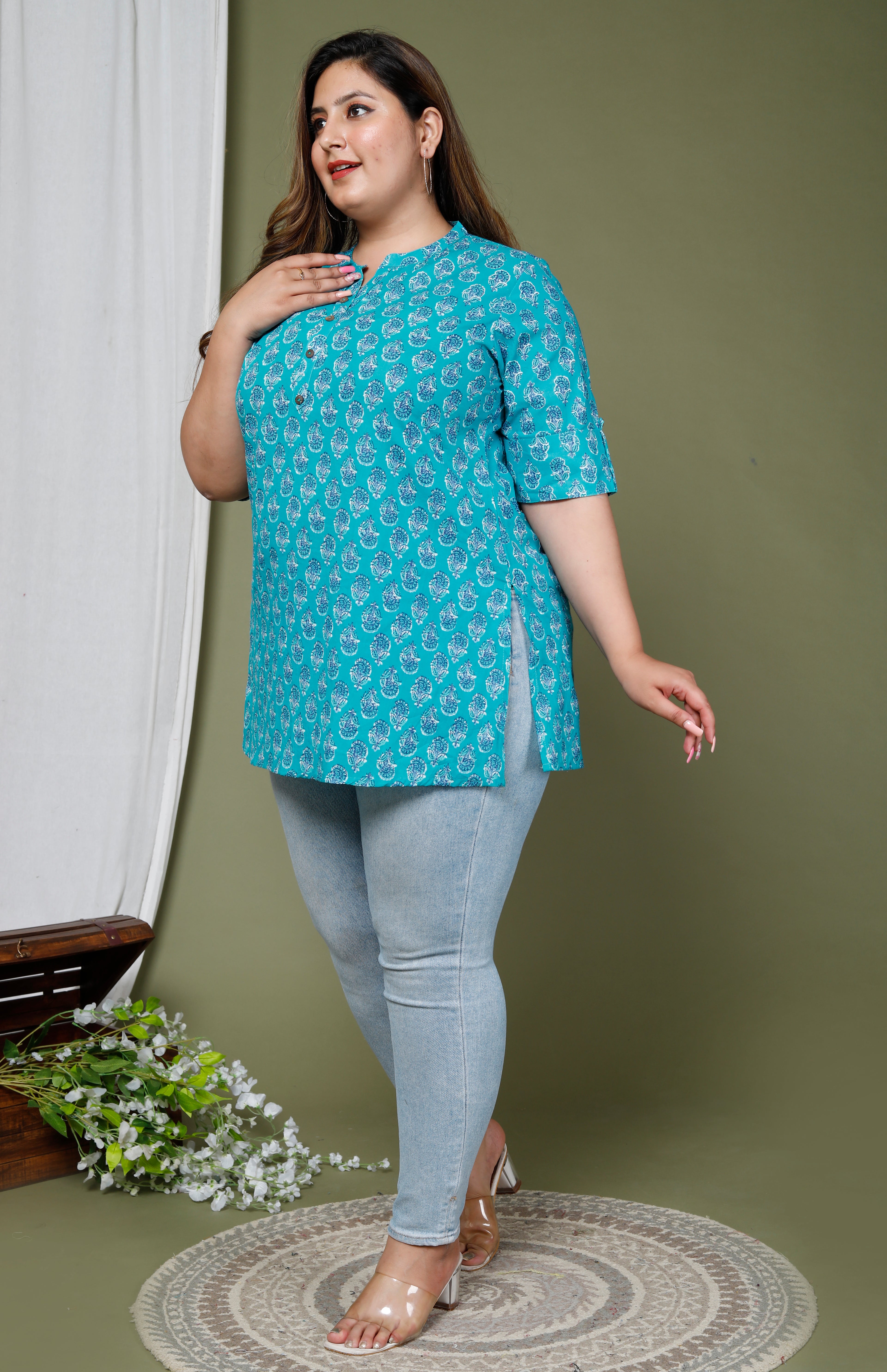 Plus Size Blue Cotton Floral Print Short Kurta-300663