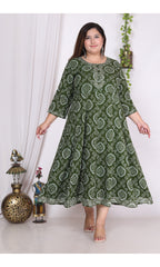 Plus Size Green Print Flared Long Kurta-400004