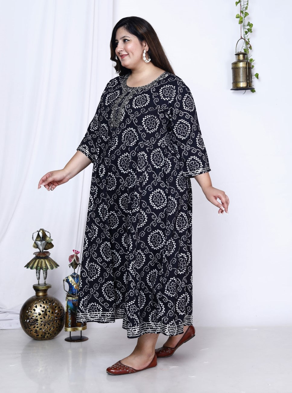 Embroidered Plus Size Black Bandhani Print Flared Long Kurta-400023