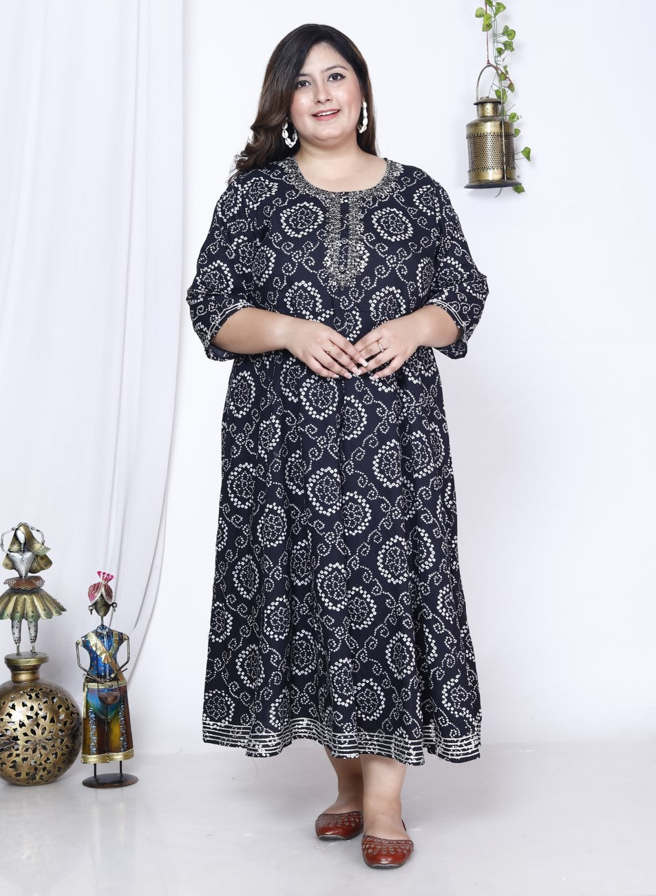 Embroidered Plus Size Black Bandhani Print Flared Long Kurta-400023