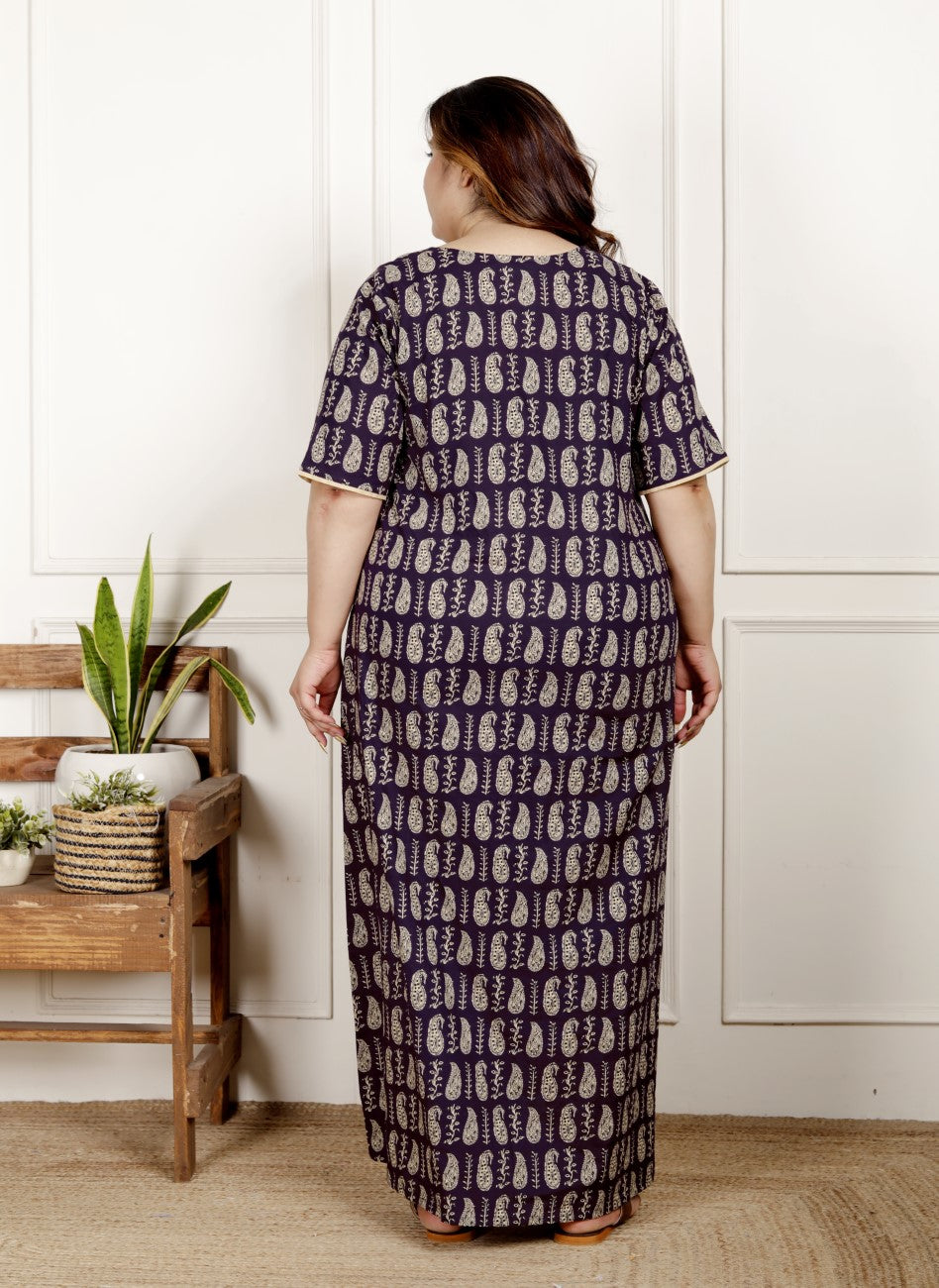 Purple Floral Plus Size Nightgown – Comfortable Sleepwear for Women